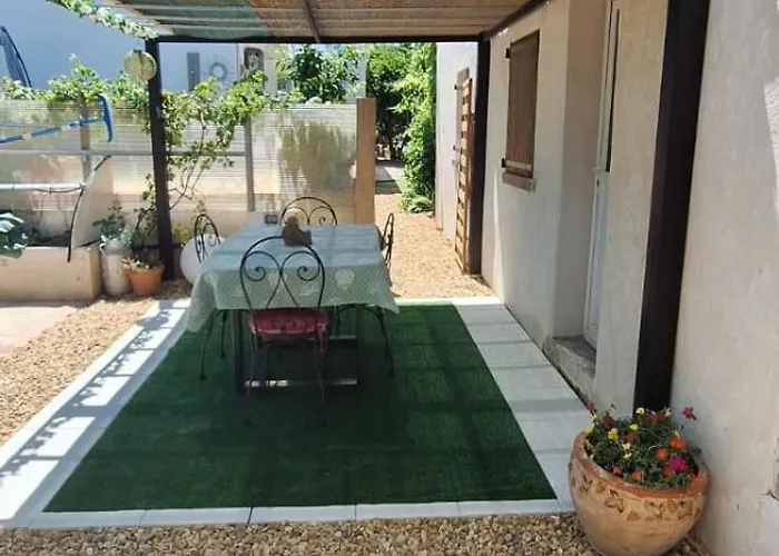 Duplex Piscine Calme * Vendemian